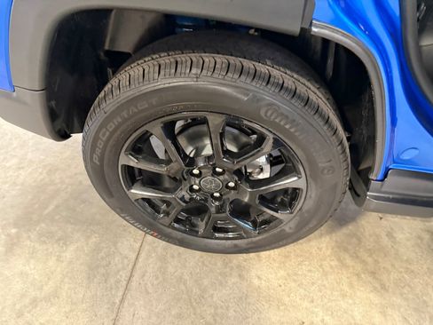 New 2026 Jeep Compass Latitude image 11