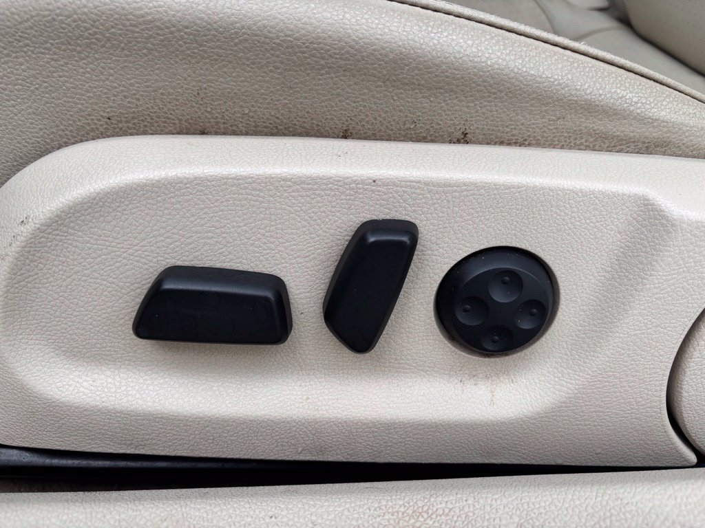 Used 2009 Volkswagen Eos Komfort FWD image 10