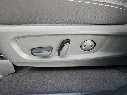 New 2026 Nissan Pathfinder SV image 14