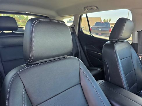 Used 2024 GMC Terrain SLT FWD image 19