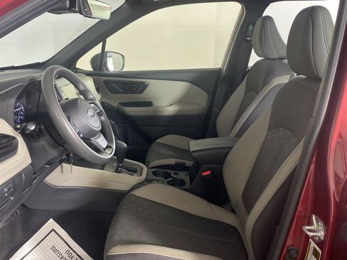 Used 2025 Subaru Forester AWD/4WD image 14