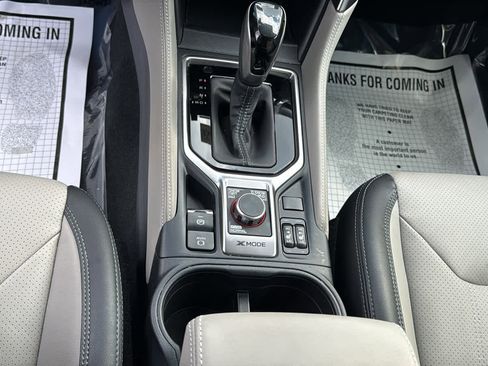 Used 2023 Subaru Forester Limited image 21