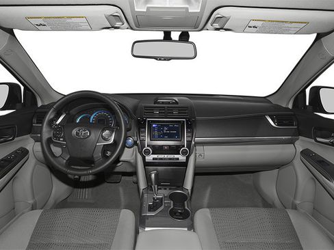 Used 2014 Toyota Camry XLE w/ Leather Package image 7