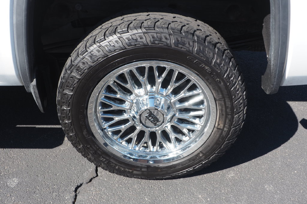 Used 2014 GMC Sierra 1500 SLT w/ All-Terrain Package AWD/4WD image 9