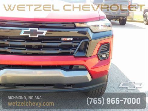 New 2025 Chevrolet Colorado Z71 w/ Midnight Edition image 13