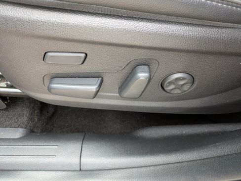 Certified 2022 Hyundai Santa Fe Limited image 18