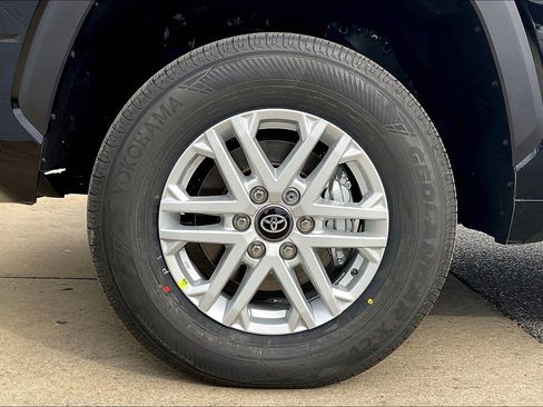 New 2025 Toyota Tundra SR5 image 15