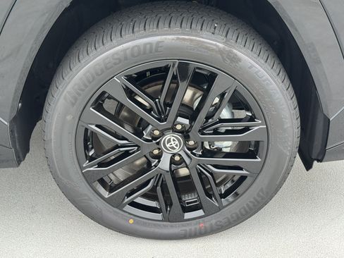 New 2026 Toyota RAV4 XSE AWD/4WD image 15