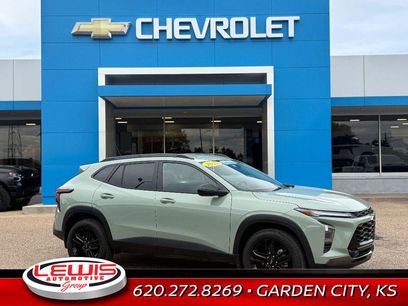 Used 2025 Chevrolet Trax ACTIV w/ Driver Confidence Package