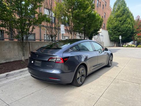 Used 2022 Tesla Model 3 Long Range AWD/4WD image 5