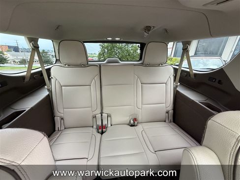 Used 2023 GMC Yukon XL Denali AWD/4WD image 15