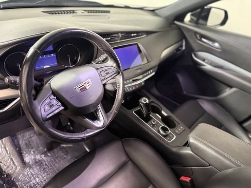 Used 2019 Cadillac XT4 Premium Luxury AWD/4WD image 17