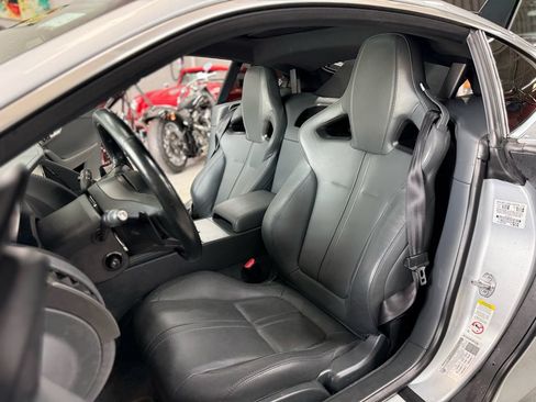 Used 2015 Jaguar F-TYPE Coupe RWD image 11