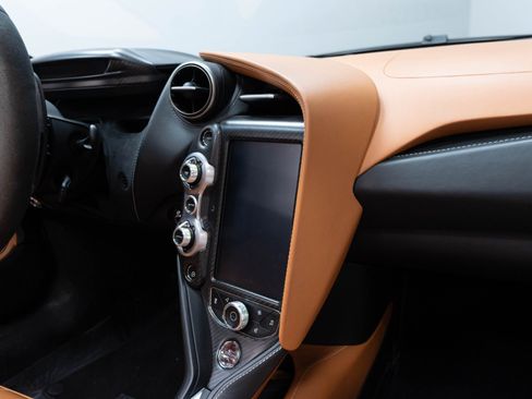 Used 2020 McLaren 720S Luxury RWD image 35