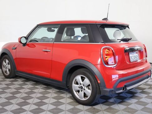 Used 2024 MINI Cooper 2-Door Hardtop FWD image 4