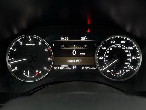 Used 2025 Mitsubishi Outlander SE image 29