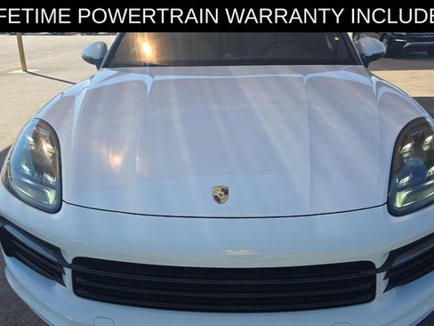 Used 2020 Porsche Cayenne image 2