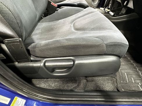 Used 2010 Honda Fit Sport image 24