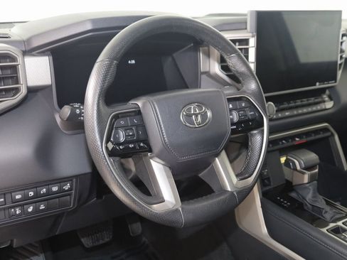 Used 2023 Toyota Tundra Limited image 6