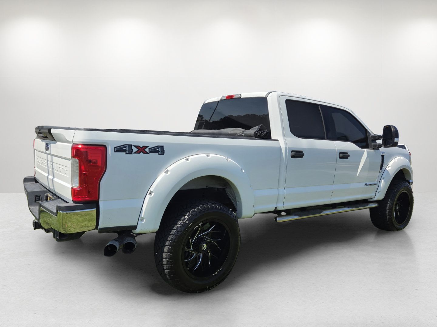 Used 2017 Ford F250 XLT AWD/4WD image 5