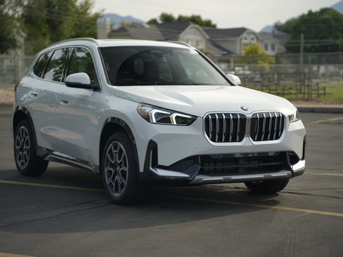 New 2026 BMW X1 xDrive28i w/ Convenience Package AWD/4WD image 7