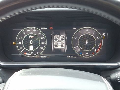 Used 2018 Land Rover Range Rover Sport SVR image 25