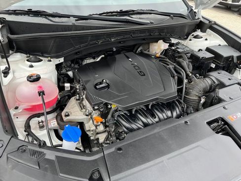 Used 2025 Hyundai Tucson SE image 9