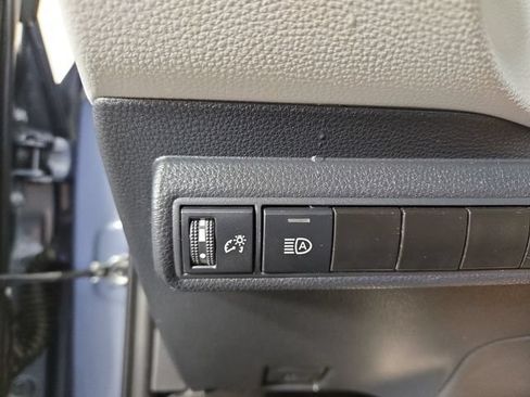 Used 2024 Toyota Corolla SE FWD image 25