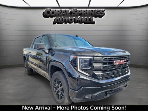 Used 2023 GMC Sierra 1500 Elevation image 1