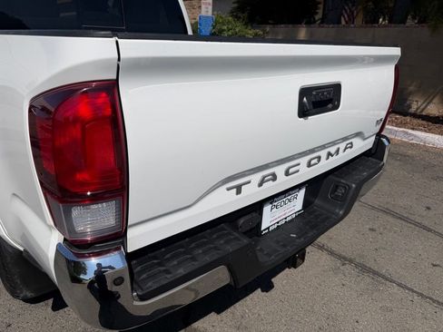 Used 2021 Toyota Tacoma SR5 RWD image 13