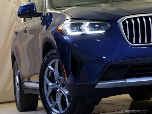 Used 2023 BMW X3 xDrive30i w/ Premium Package w/ZPA AWD/4WD image 4