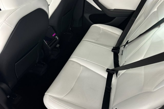 Used 2026 Tesla Model Y 2WD image 14