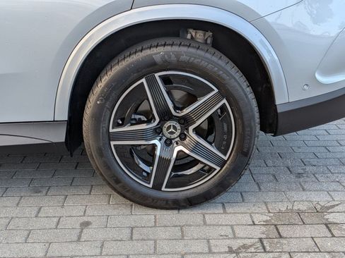 Certified 2025 Mercedes-Benz GLC 300 4MATIC image 23