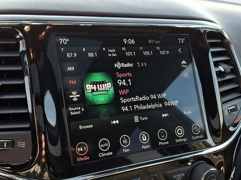 Used 2021 Jeep Grand Cherokee Overland image 23