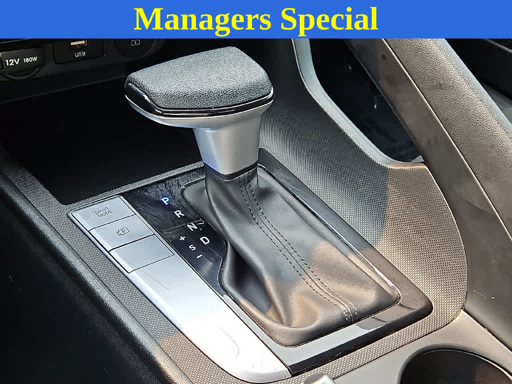 Used 2024 Hyundai Elantra SEL FWD image 13