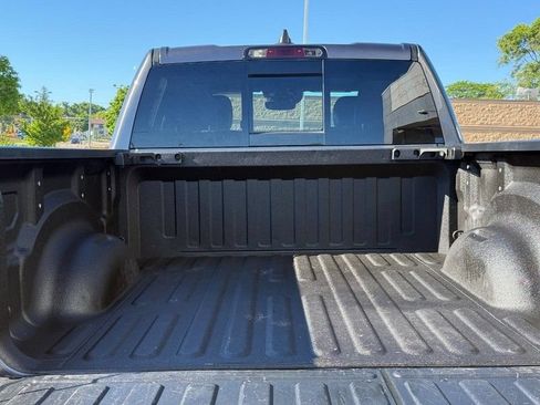 Used 2021 RAM 1500 Laramie AWD/4WD image 9