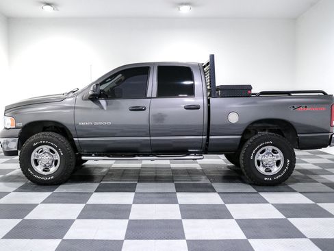 Used 2004 Dodge Ram 2500 Truck SLT w/ Off-Road Group AWD/4WD image 4