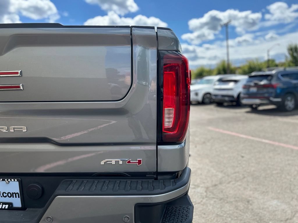 Used 2025 GMC Sierra 1500 AT4 w/ Technology Package AWD/4WD image 6