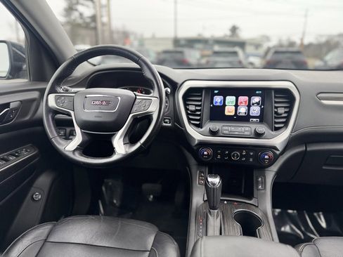Used 2019 GMC Acadia SLT image 13