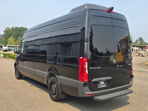 New 2026 Mercedes-Benz Sprinter 2500 image 4