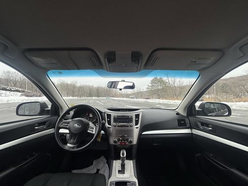 Used 2012 Subaru Outback 2.5i Premium w/ All-Weather Pkg image 16