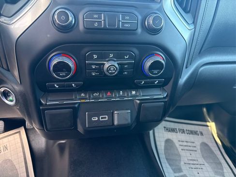Used 2021 Chevrolet Silverado 1500 LT AWD/4WD image 38