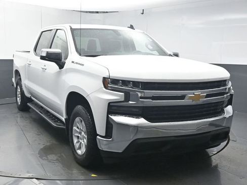 Used 2021 Chevrolet Silverado 1500 LT image 2