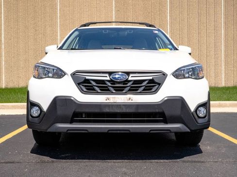 Used 2022 Subaru Crosstrek 2.0i Premium w/ Popular Package #2 AWD/4WD image 3