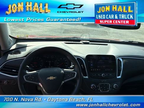 Used 2021 Chevrolet Malibu LT image 17