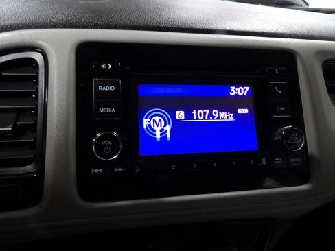 Used 2020 Honda HR-V LX image 16