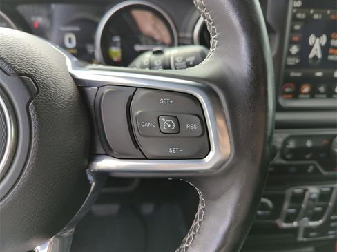 Used 2023 Jeep Wrangler Unlimited Sahara w/ Cold Weather Group image 23