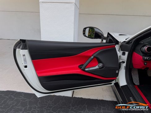 Used 2019 Ferrari 812 Superfast RWD image 20