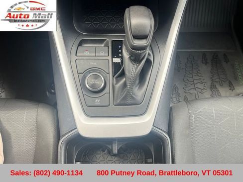 Used 2025 Toyota RAV4 Woodland Edition w/ Weather Package AWD/4WD image 19