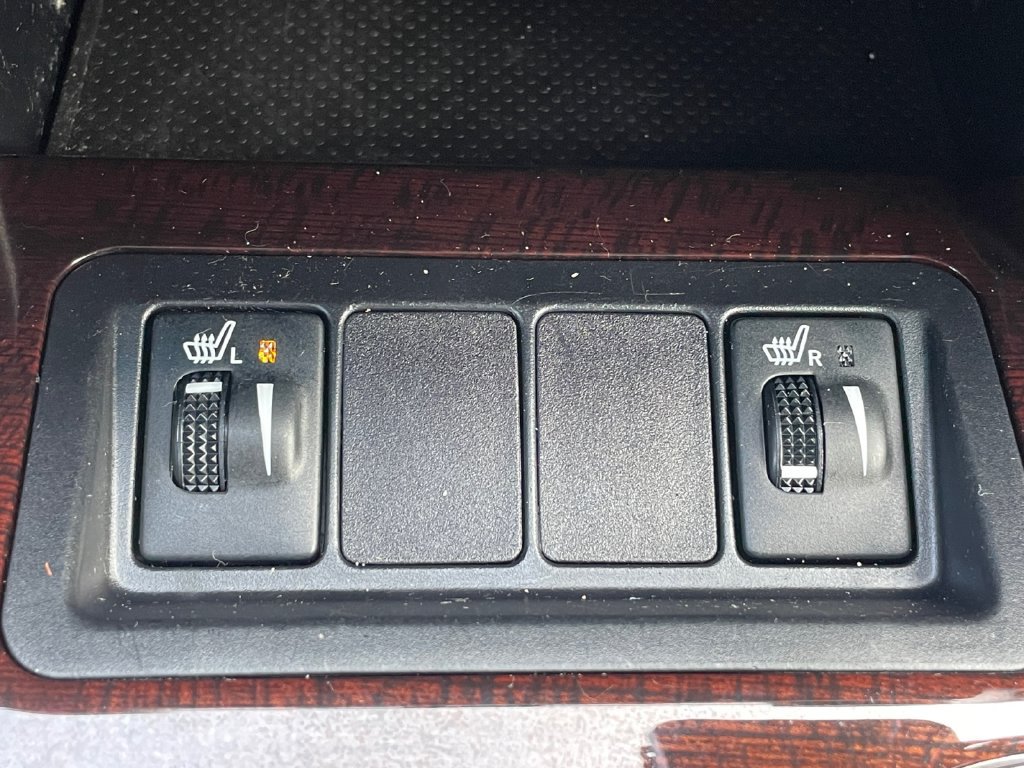 Used 2013 Toyota Camry XLE FWD image 39